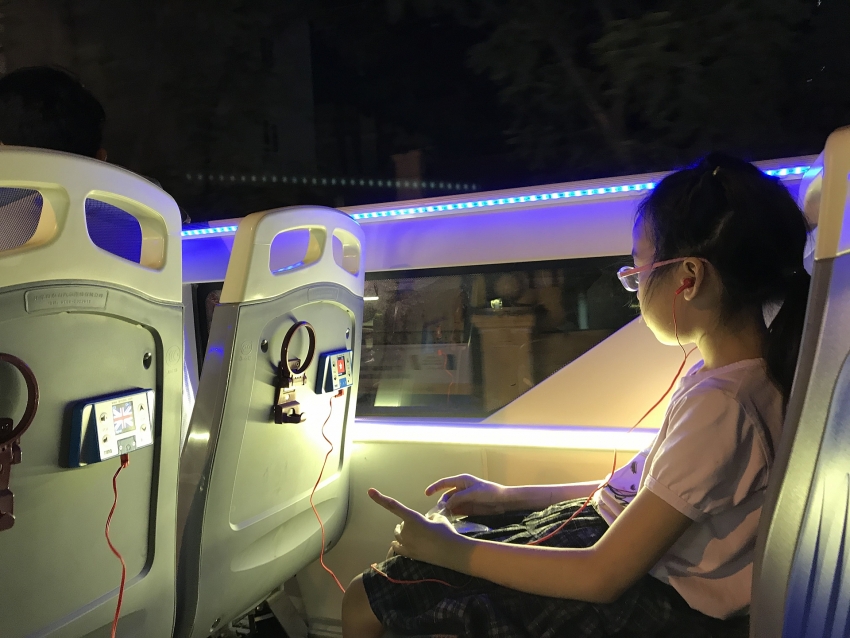 hanoi welcomes second double decker bus tour
