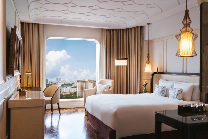 one stop staycation at hotel des arts saigon
