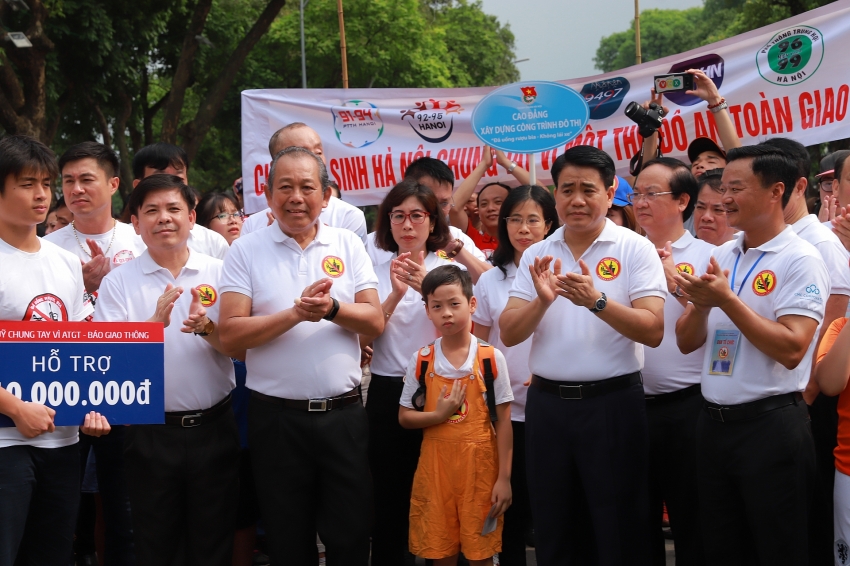 thousands march in anti drunk driving campaign in hanoi