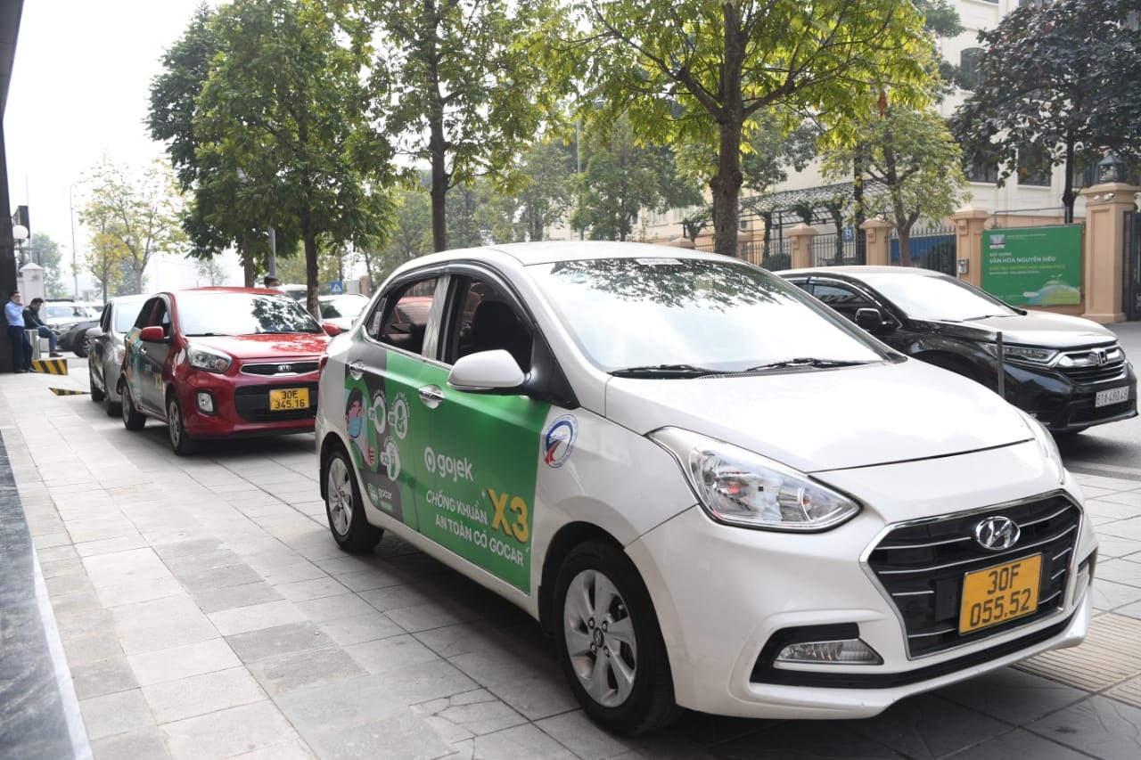 Gojek debuts its GoCar service in Hanoi