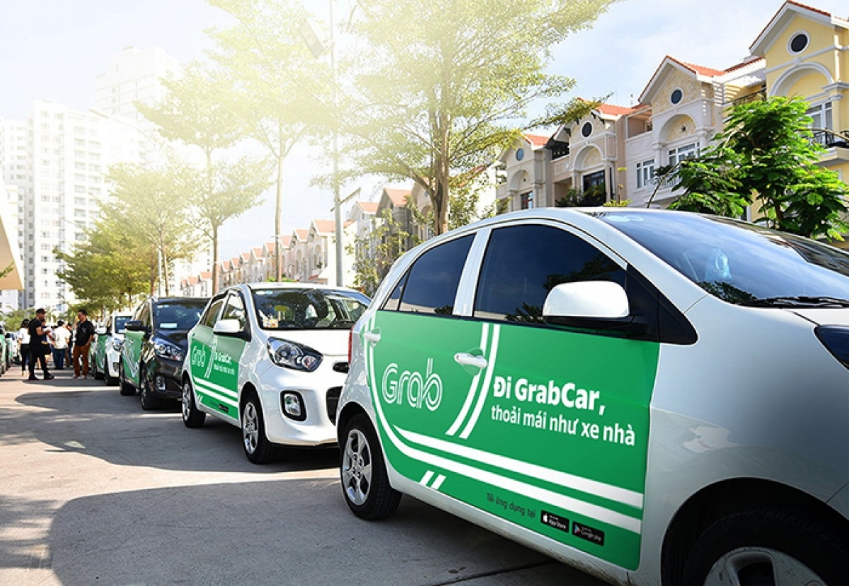 grab bags 850 million from japanese investors