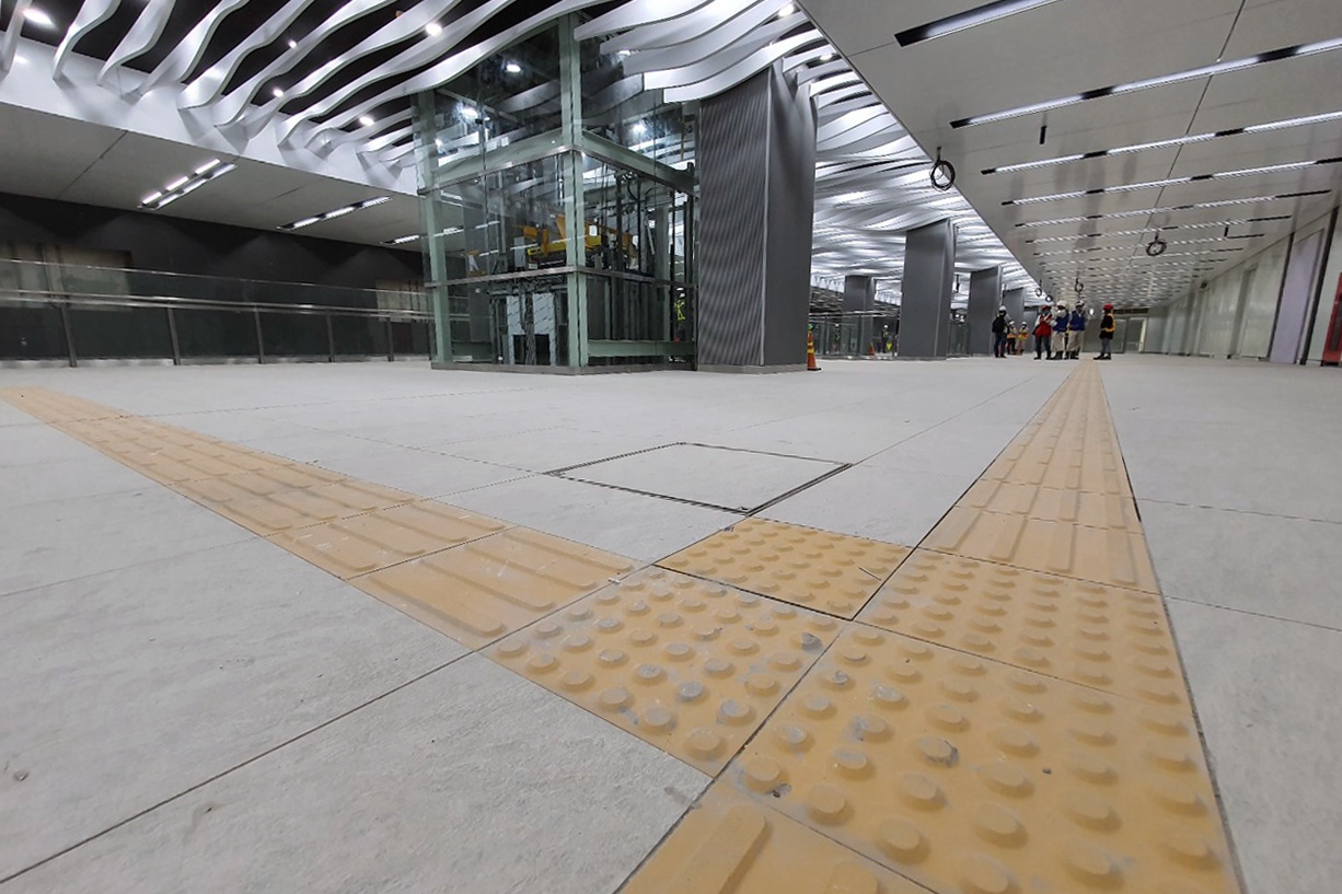 floor b1 of ba son underground station of metro line 1 completed