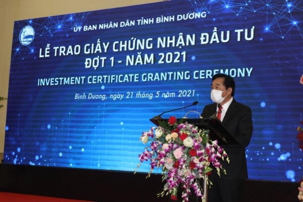 binh duong licenses five foreign invested projects of 1 billion