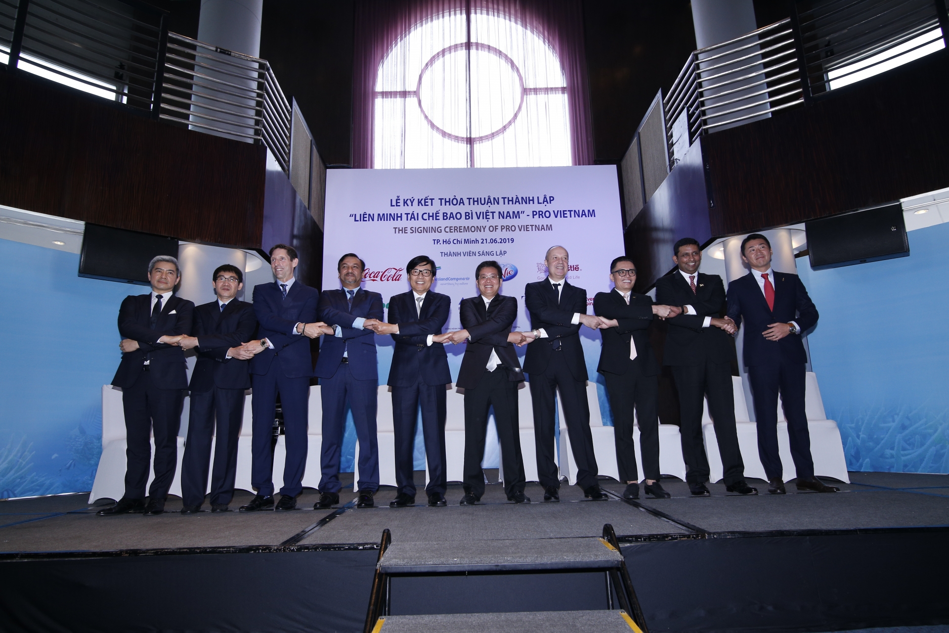 Nine companies join hands to set up a packaging recycling alliance in Vietnam