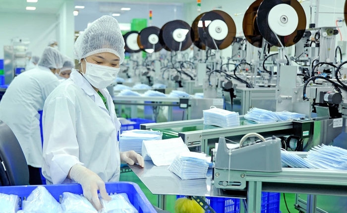 IFC promotes Vietnam’s PPE production capacity for COVID-19 fight