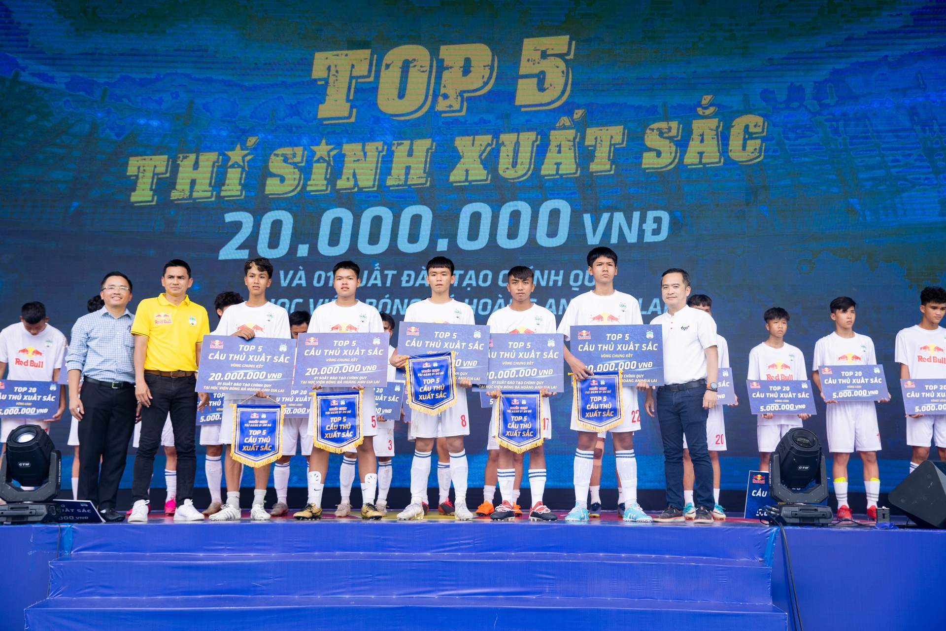 Five talents revealed at the final of the football talent recruitment tournament hosted by Red Bull and HAGL FC