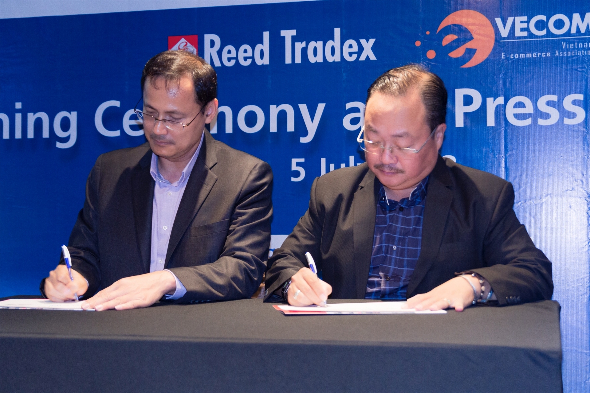 Reed Tradex ties up with VECOM to promote the trend of omnichannel retailing