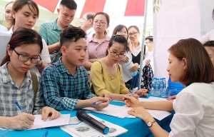 Business management change to adapt to new HR realities
