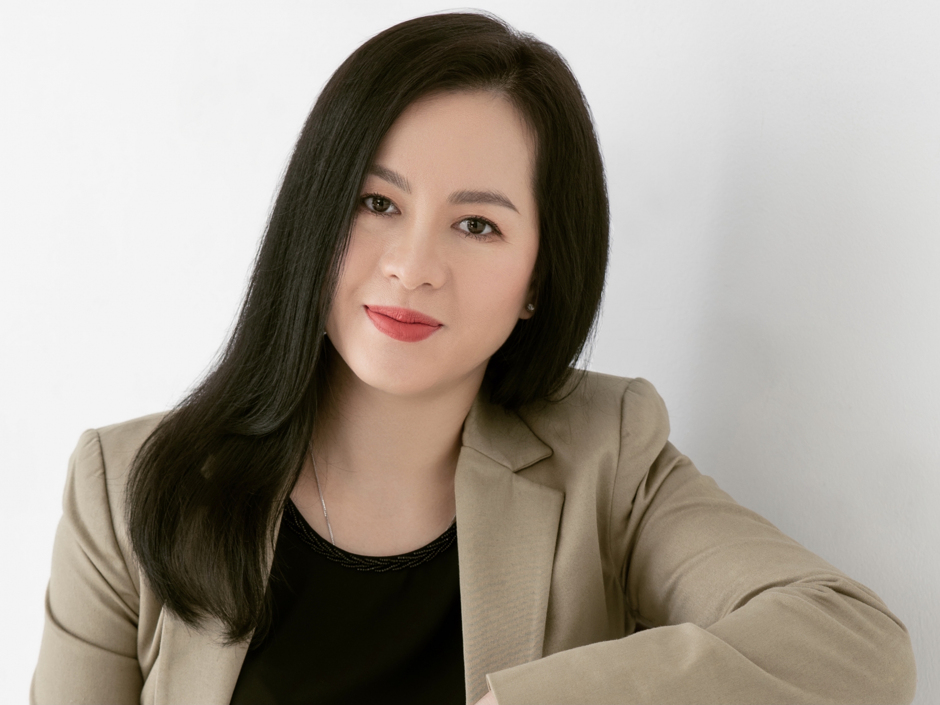 Schneider Electric IT appoints first Vietnamese female director for Vietnam