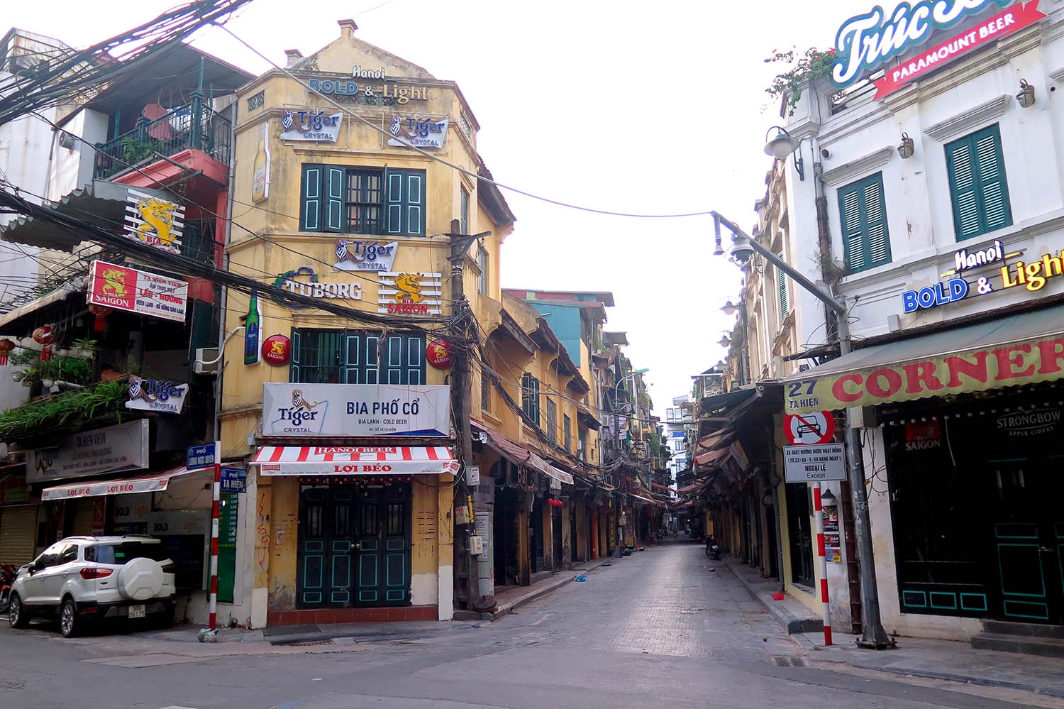 Social distancing empties out streets of Hanoi