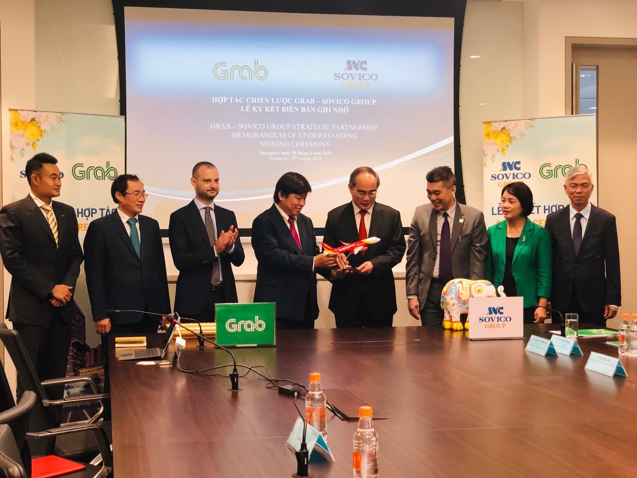 grab and sovico group sign comprehensive strategic partnership