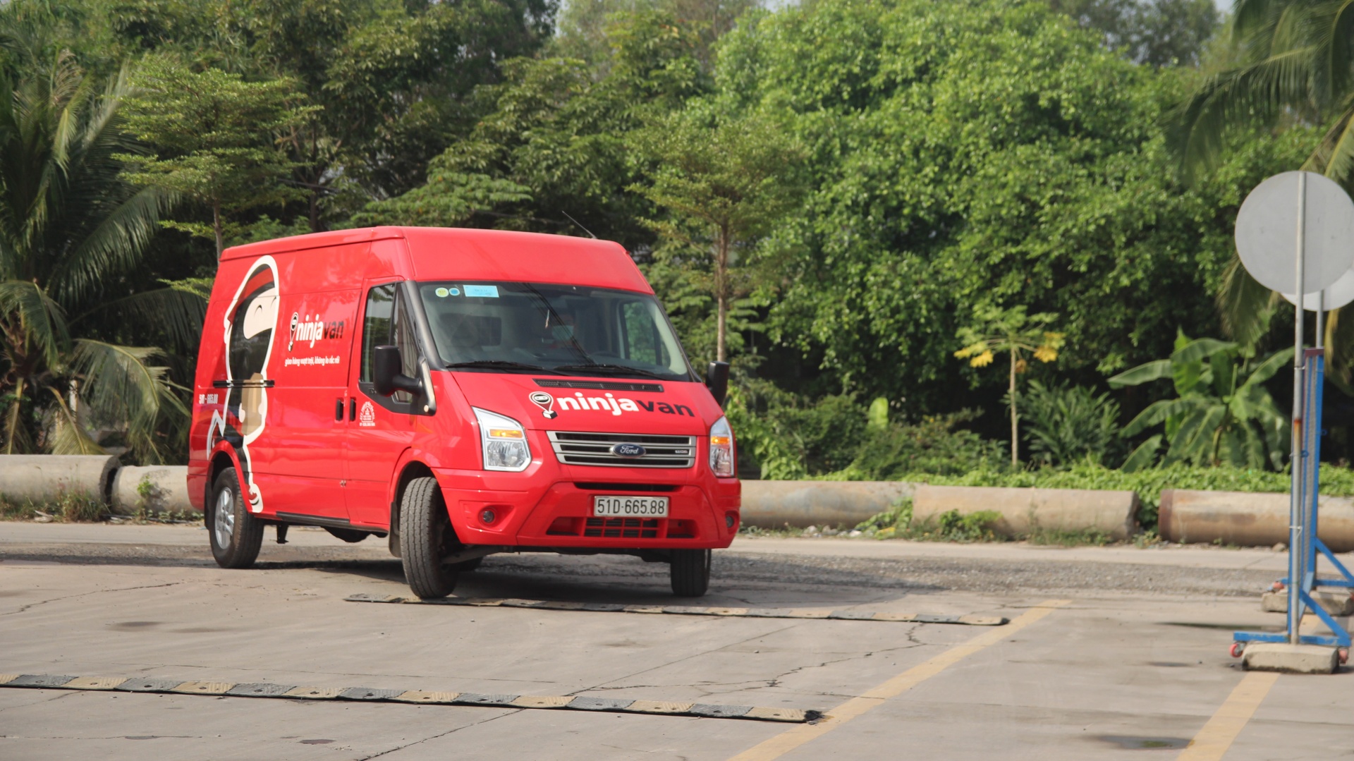 Ninja Van secures $578 million in a Series E funding round backed by Alibaba