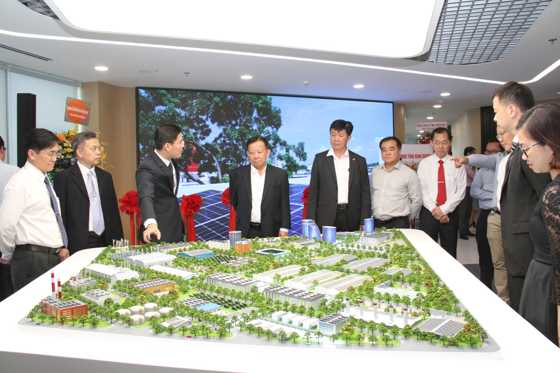 vietnam singapore smart energy solutions opens headquarters