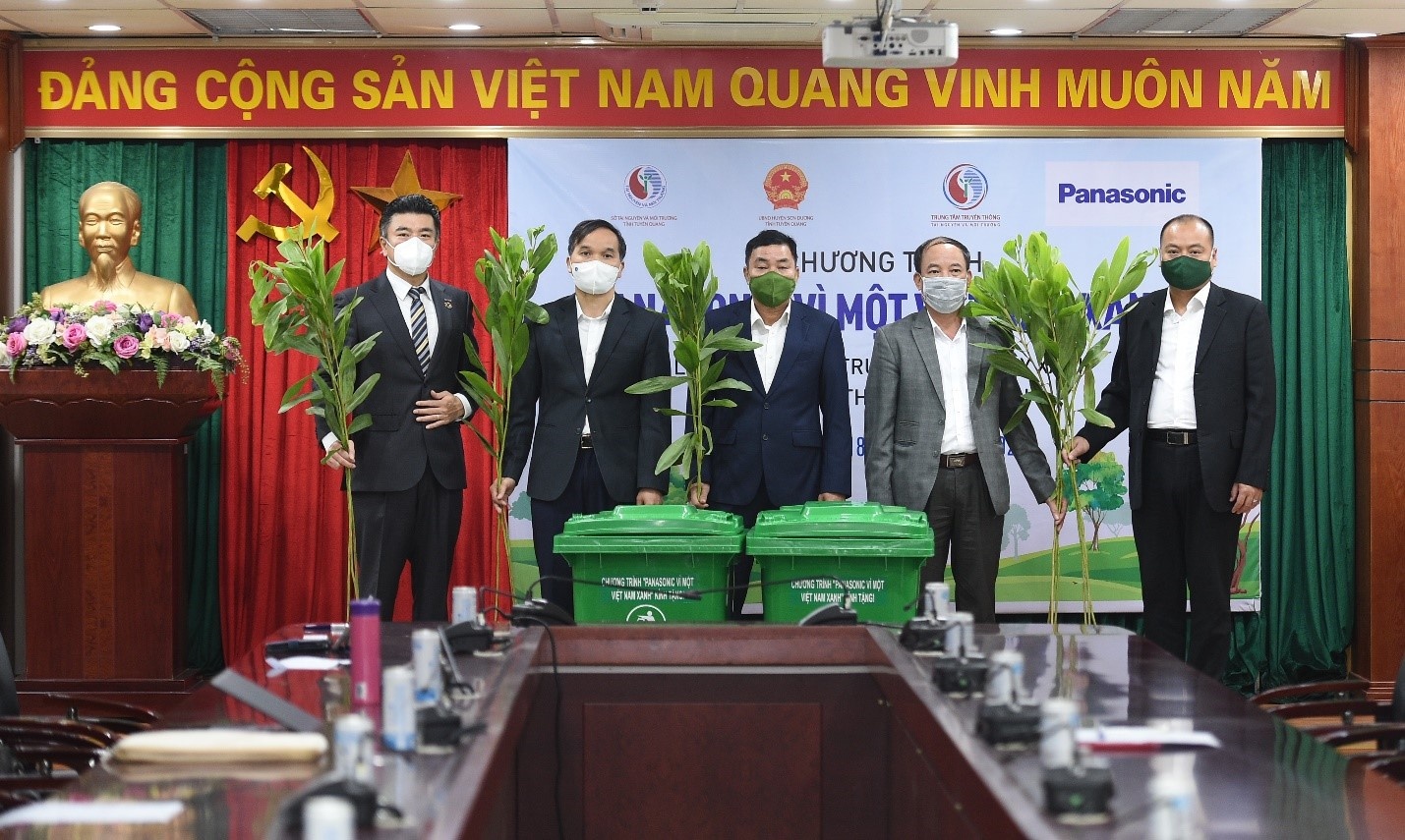 Panasonic continues journey for a green Vietnam despite Covid-19
