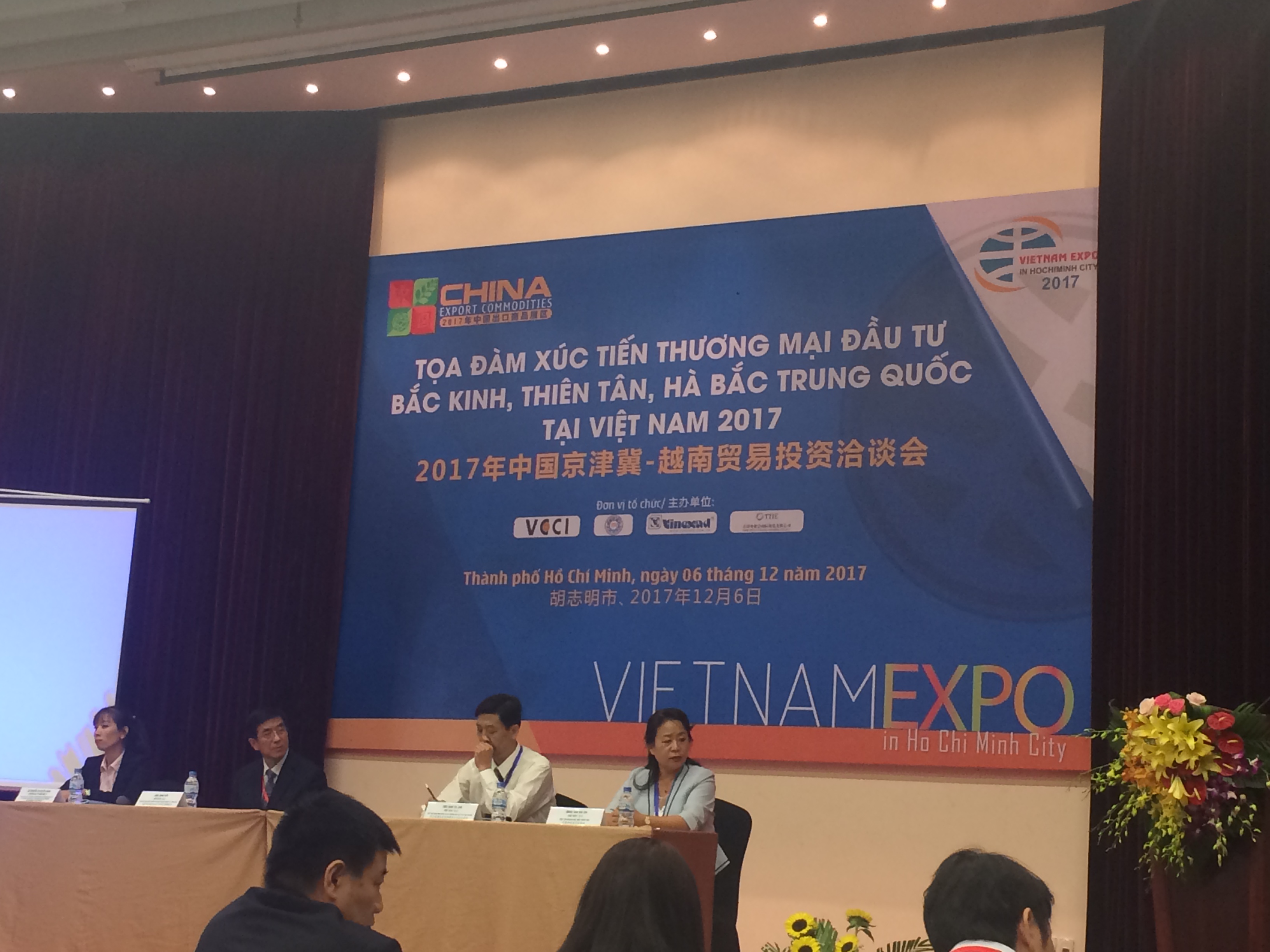 more chinese investors relocate manufacturing to vietnam