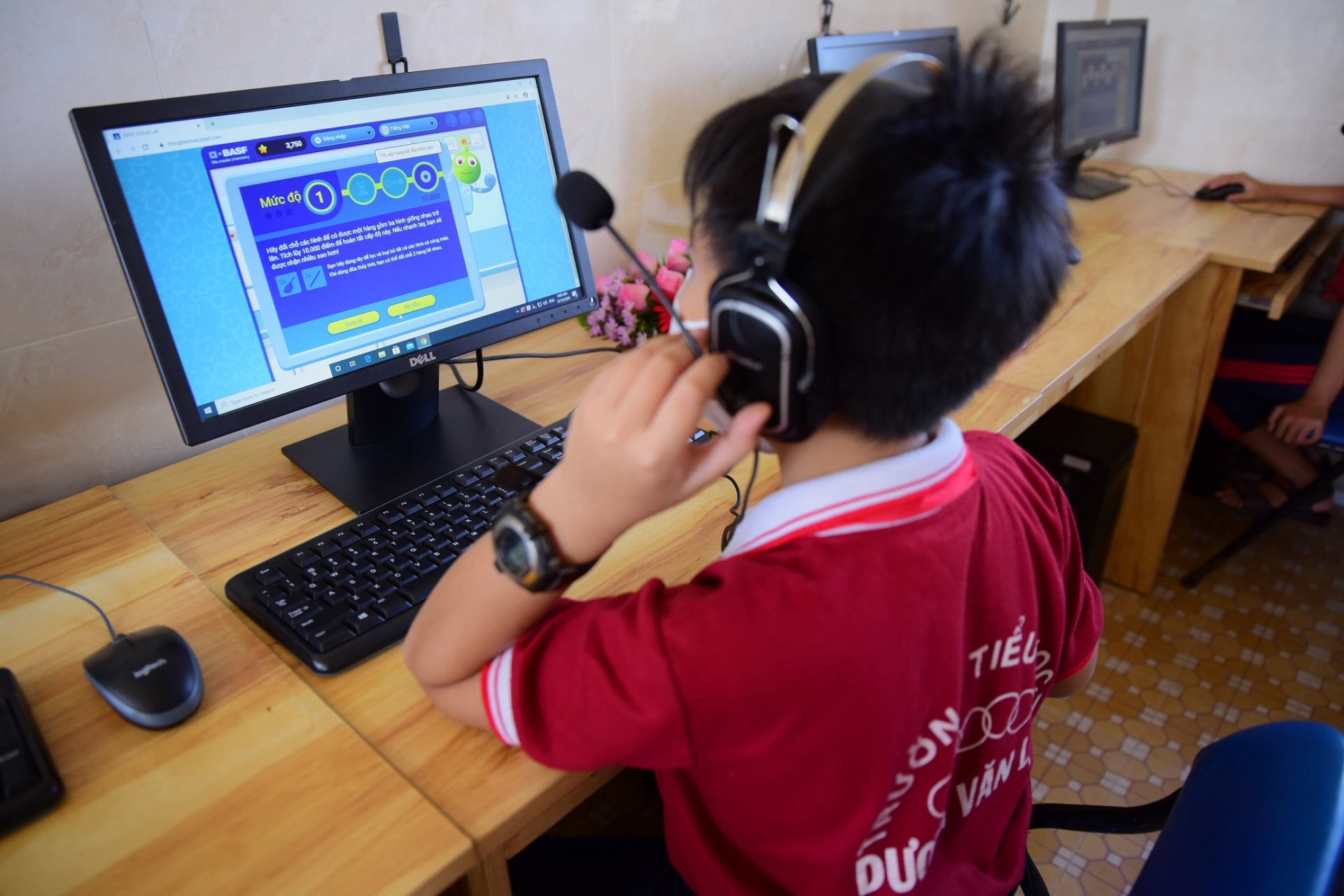 BASF Virtual Lab offers two additional science experiments in Vietnamese