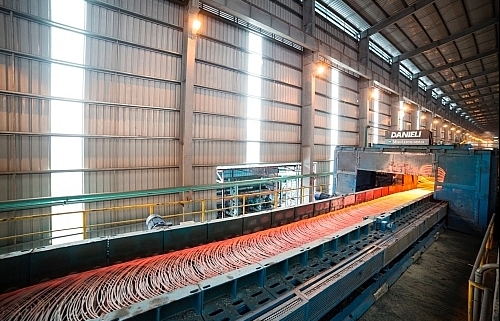 Steel stock prices on rise despite unsatisfied warnings
