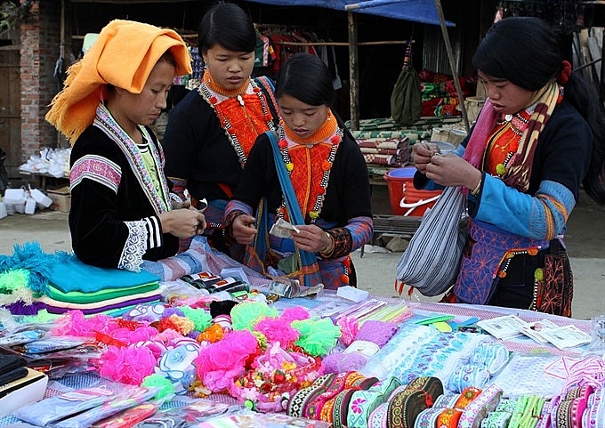 dao san market reflects a panorama of lai chau life