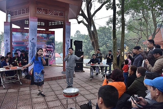 savouring the beautiful melodies of quan ho singing at lim festival